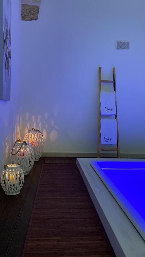 Suite87 Mesagne Bagian luar foto