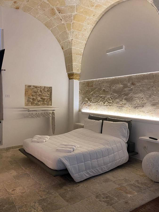 Suite87 Mesagne Bagian luar foto