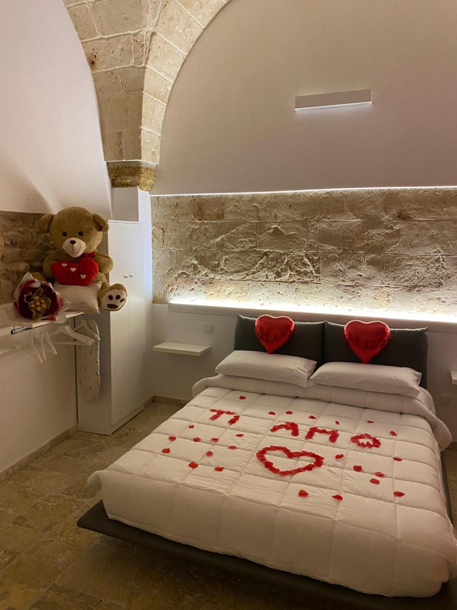 Suite87 Mesagne Bagian luar foto