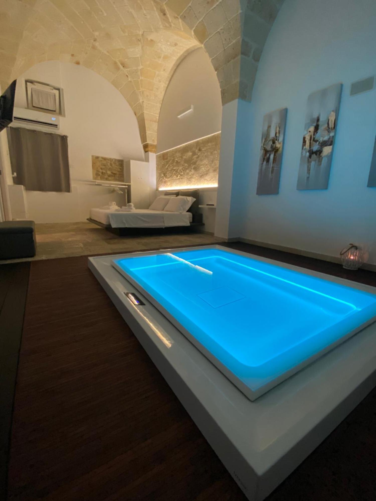 Suite87 Mesagne Bagian luar foto