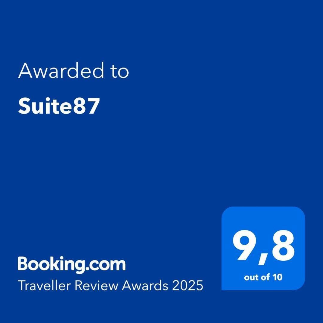 Suite87 Mesagne Bagian luar foto
