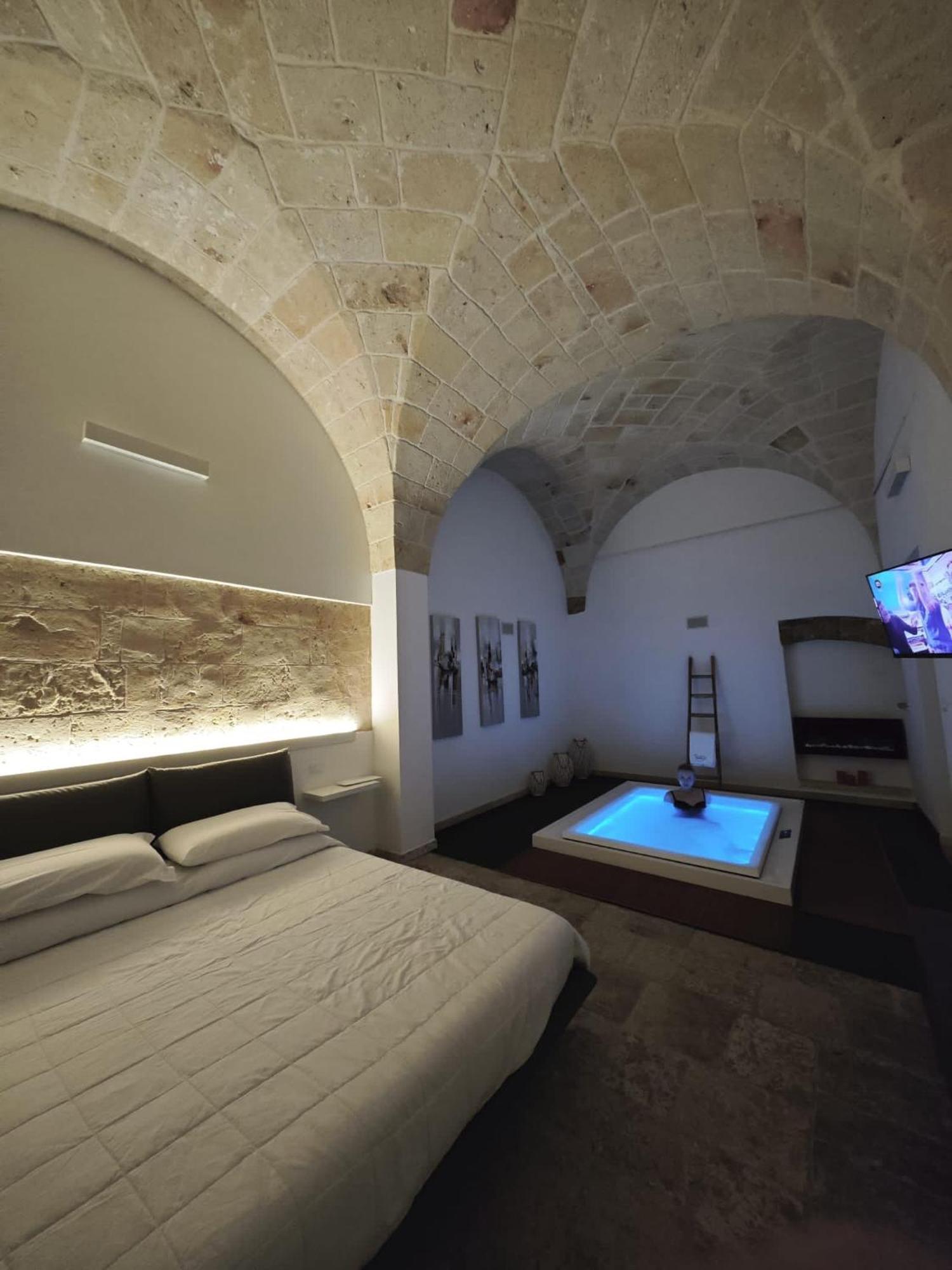 Suite87 Mesagne Bagian luar foto
